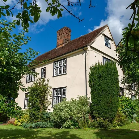 Pounce Hall -Stunning Historic Home In Rural Essex Saffron Walden Exterior photo