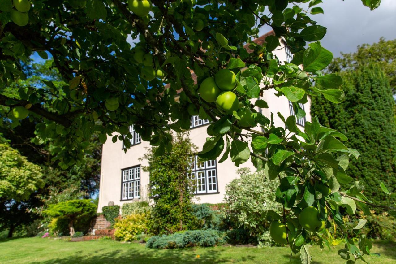 Pounce Hall -stunning Historic In Rural Essex Holiday home Saffron Walden