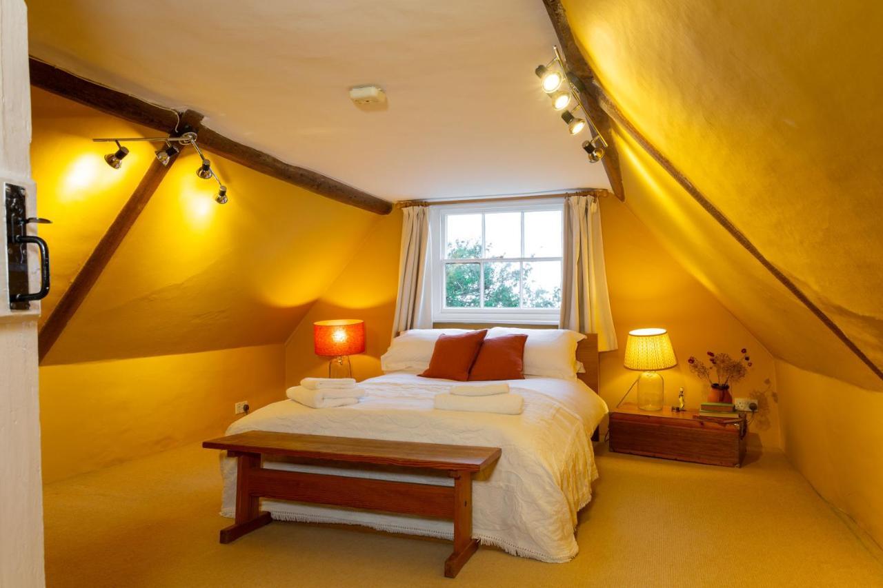 Pounce Hall -stunning Historic In Rural Essex *