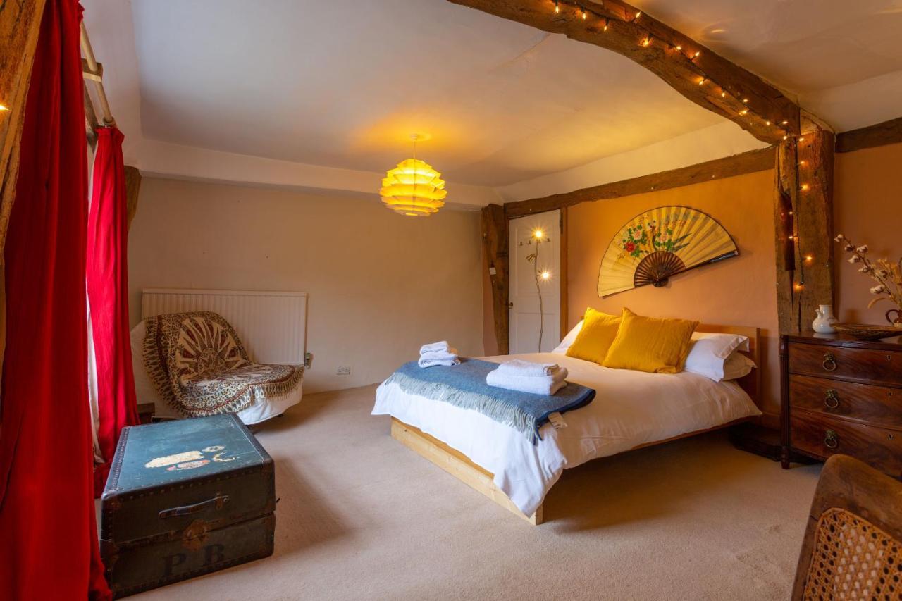 Pounce Hall -stunning Historic In Rural Essex Holiday home Saffron Walden