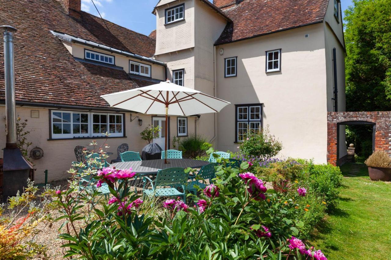 Holiday home Pounce Hall -stunning Historic In Rural Essex *